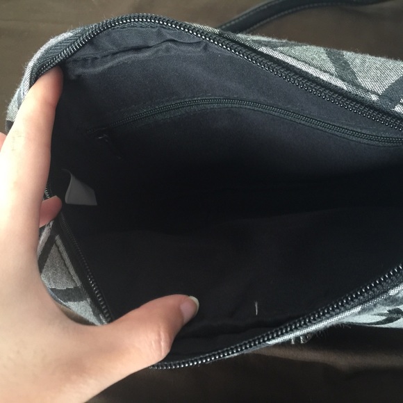 Brand new/ unworn Gray Crossbody Purse Bag - Picture 3 of 6